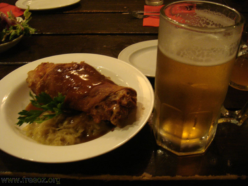 dinner after walking at Springbrook NP h.JPG